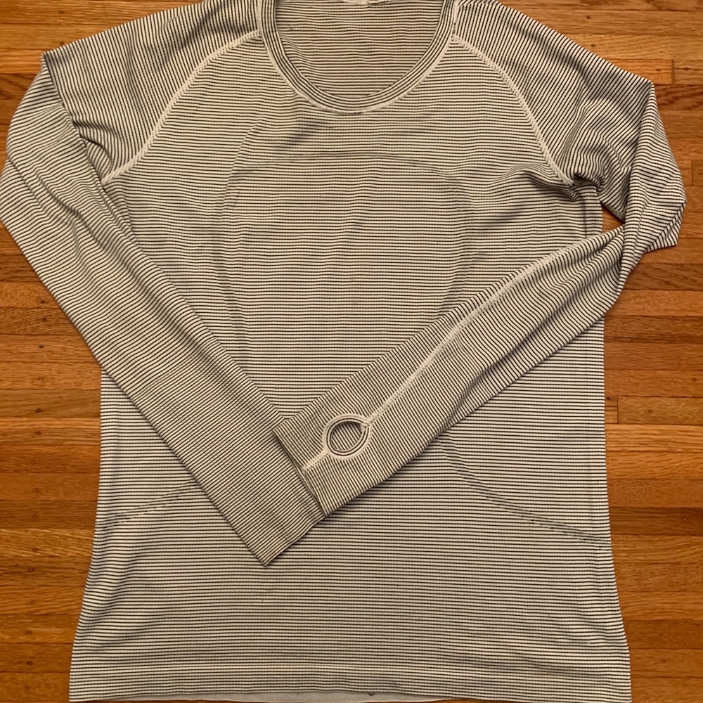 Lululemon long sleeve swiftly tech shirt size 12